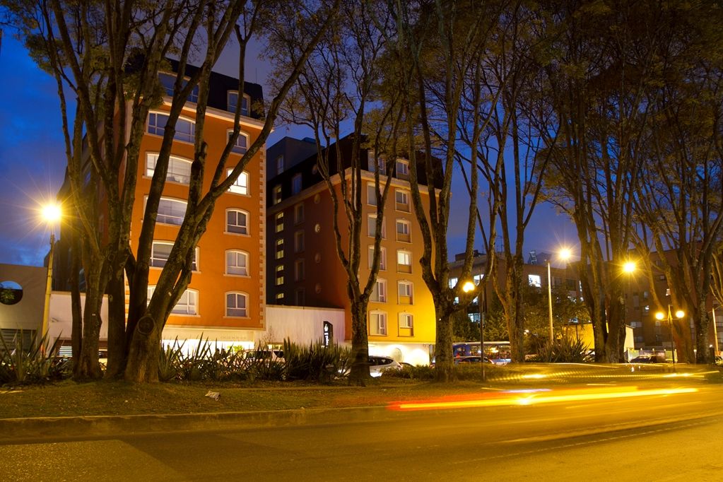 Nh Bogota Pavillon Royal Hotel Bagian luar foto