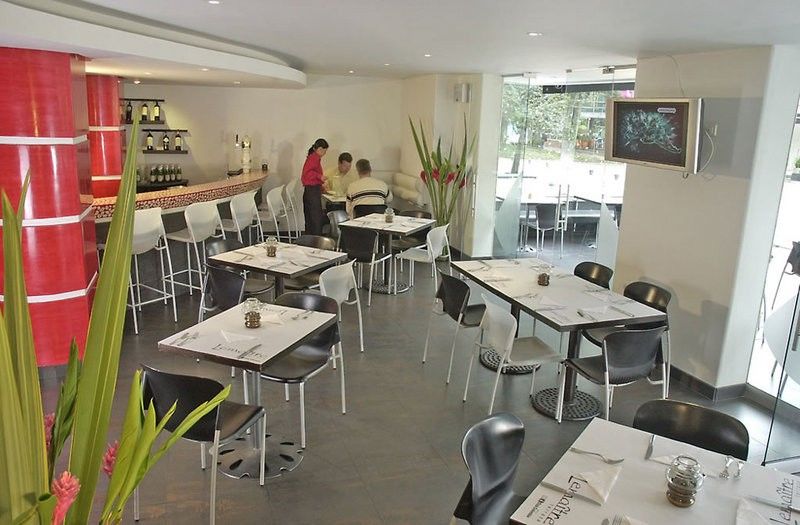 Nh Bogota Pavillon Royal Hotel Bagian luar foto